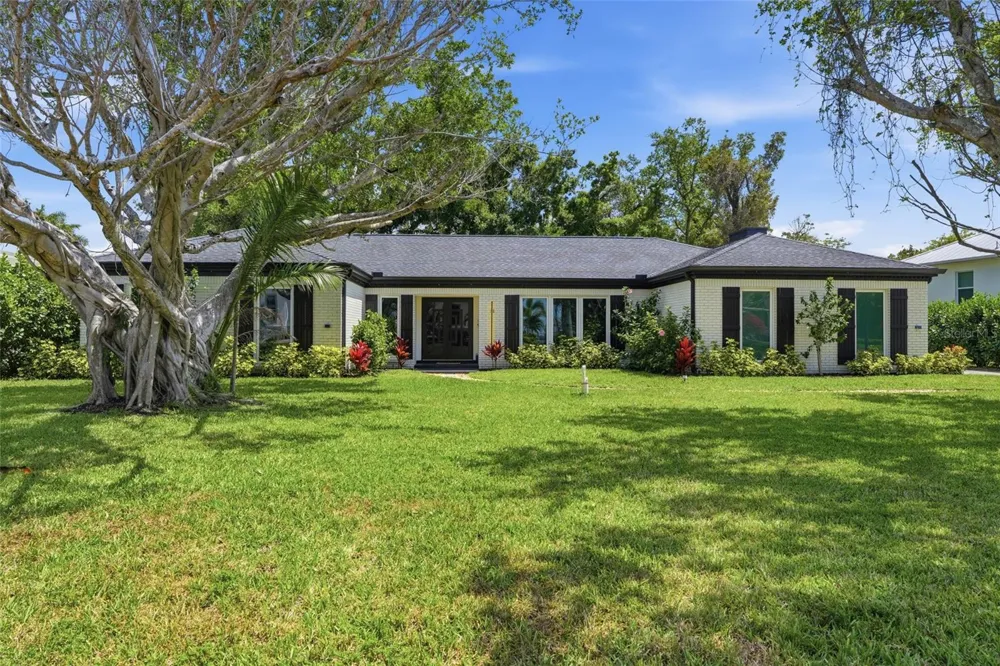 3931 W RIVERSIDE DRIVE Fort Myers, FL 33901