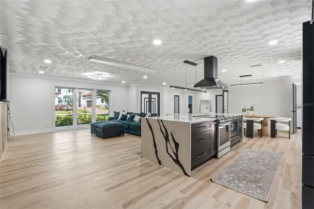 3931 W RIVERSIDE DRIVE Fort Myers, FL 33901