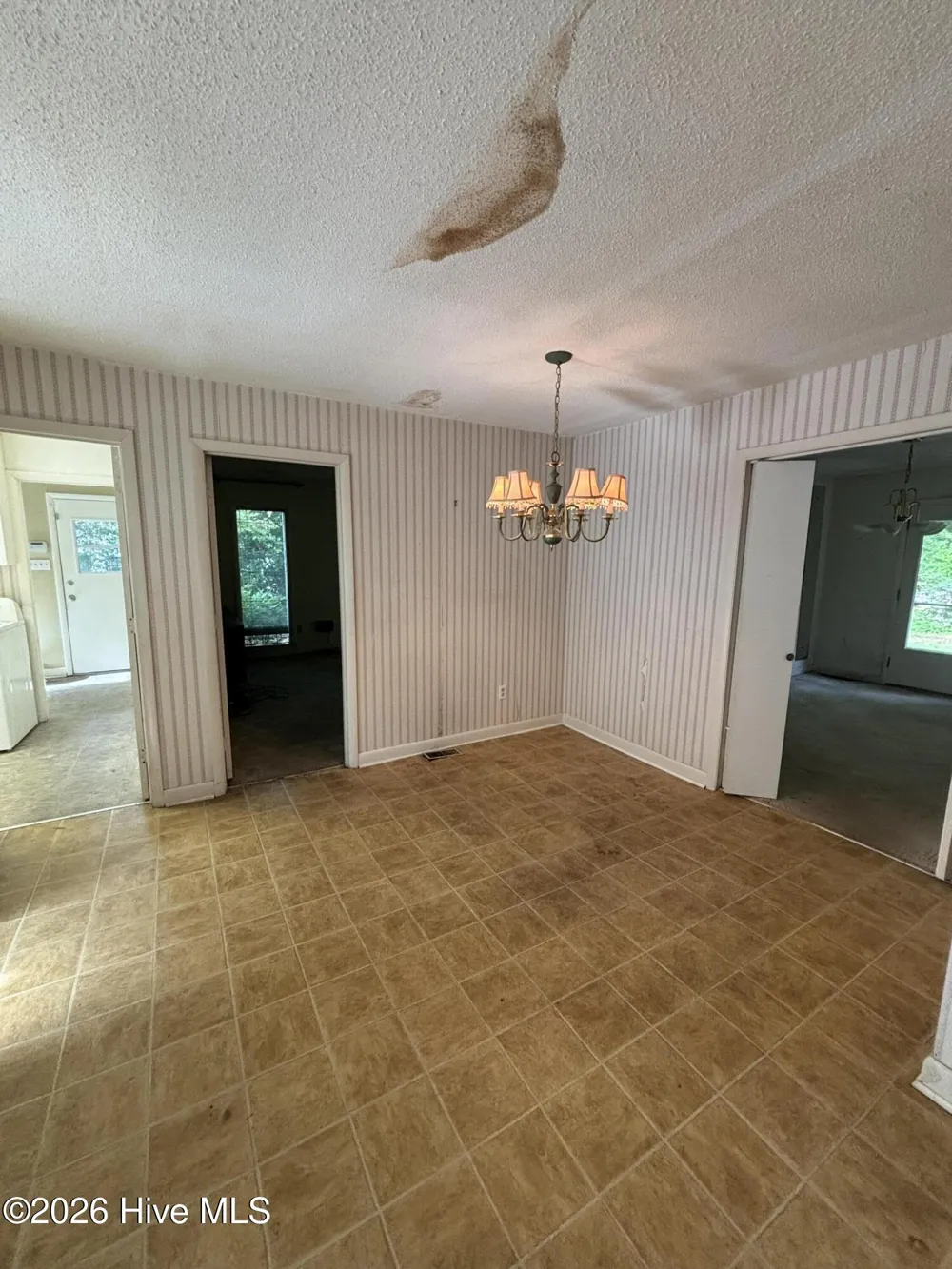 4512 W Fairway Drive Trent Woods, NC 28562
