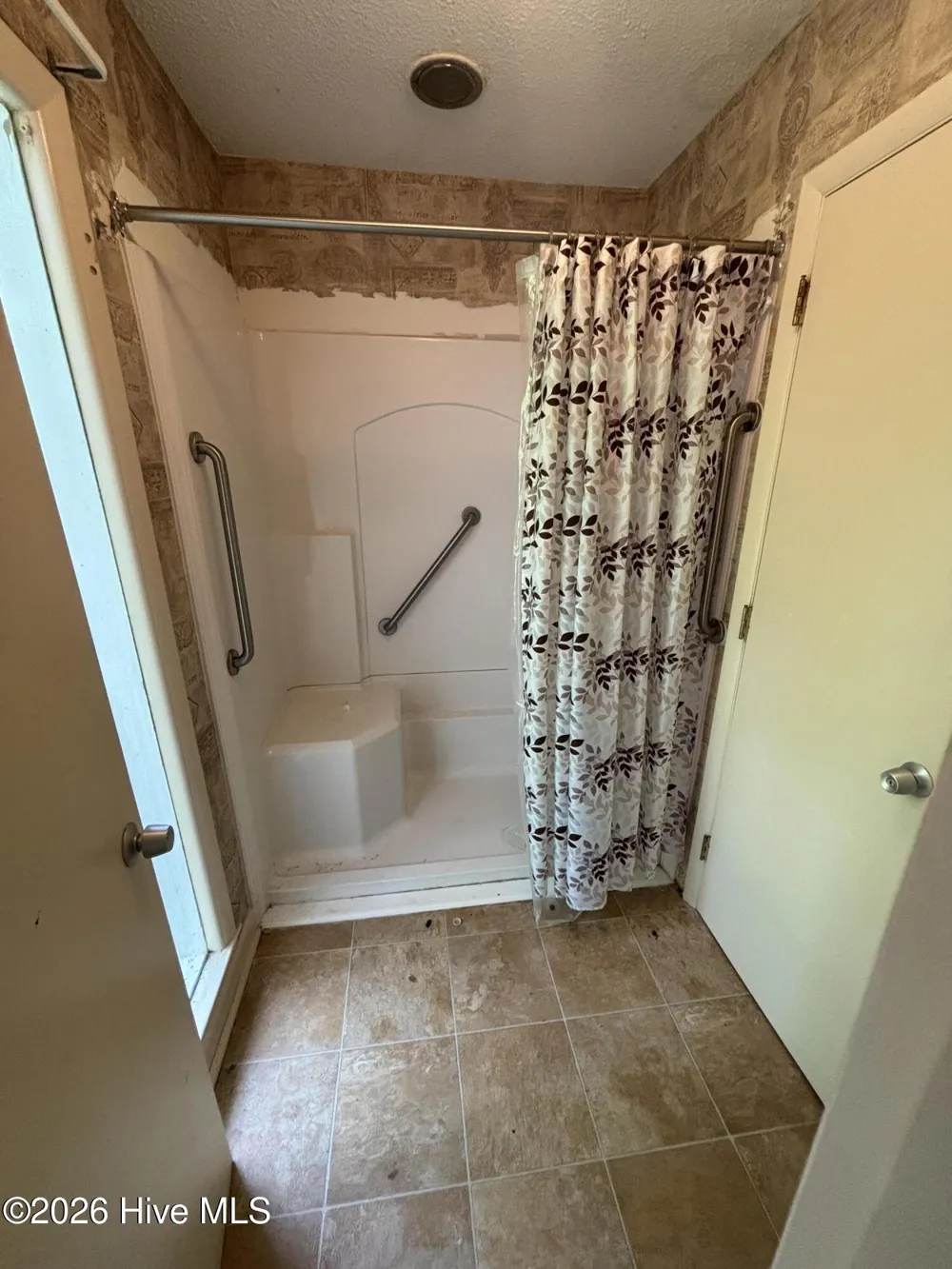 4512 W Fairway Drive Trent Woods, NC 28562