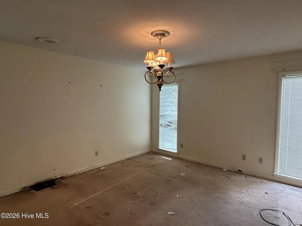 4512 W Fairway Drive Trent Woods, NC 28562