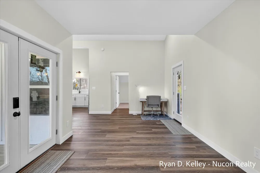 8411 Peninsula Drive W Morton Township, MI 49346