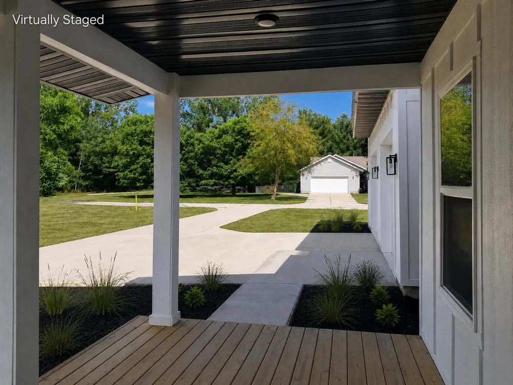 8411 Peninsula Drive W Morton Township, MI 49346