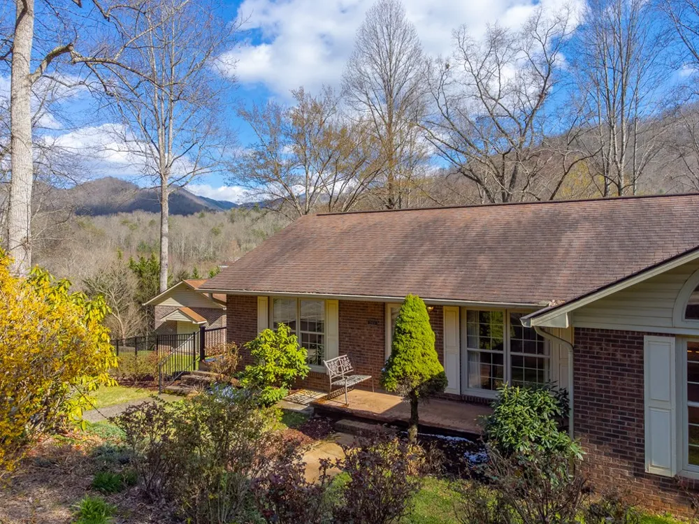 Sweeten Creek Road Robbinsville, NC 28771