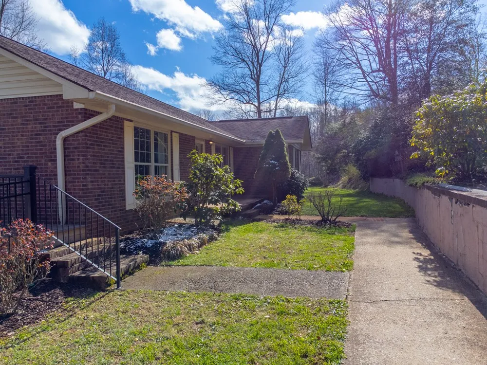 Sweeten Creek Road Robbinsville, NC 28771