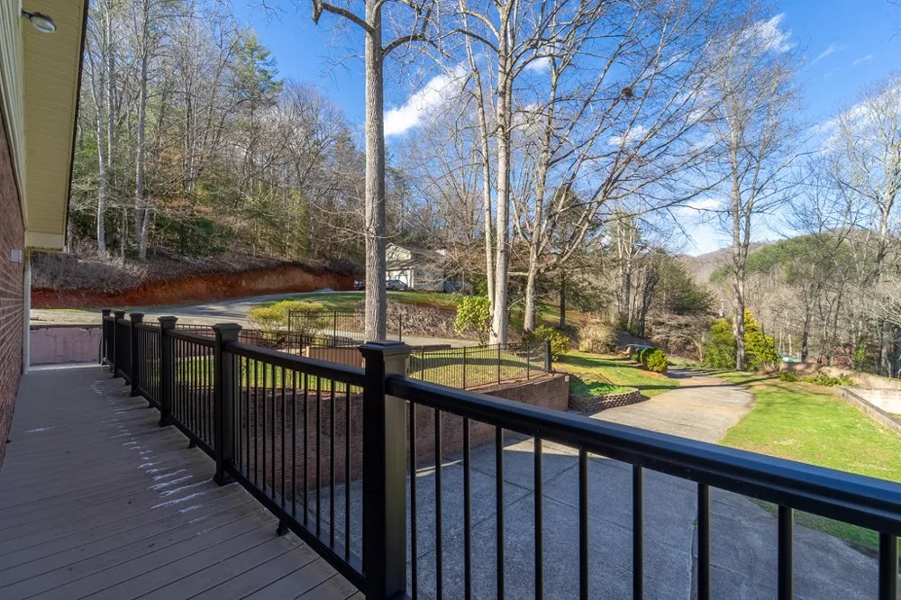 Sweeten Creek Road Robbinsville, NC 28771