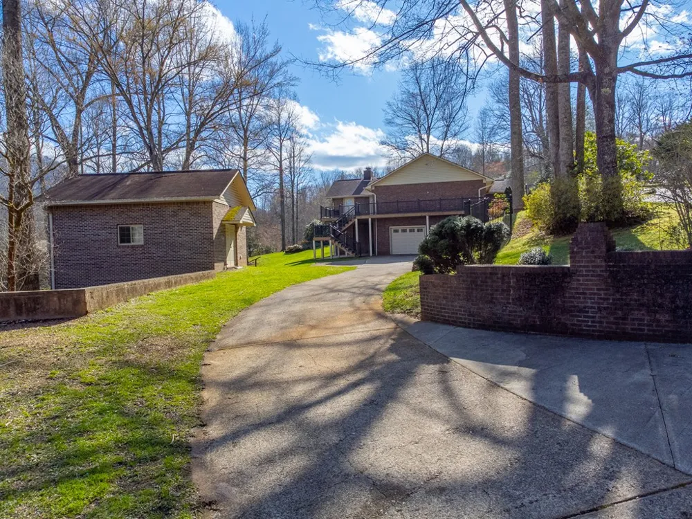 Sweeten Creek Road Robbinsville, NC 28771