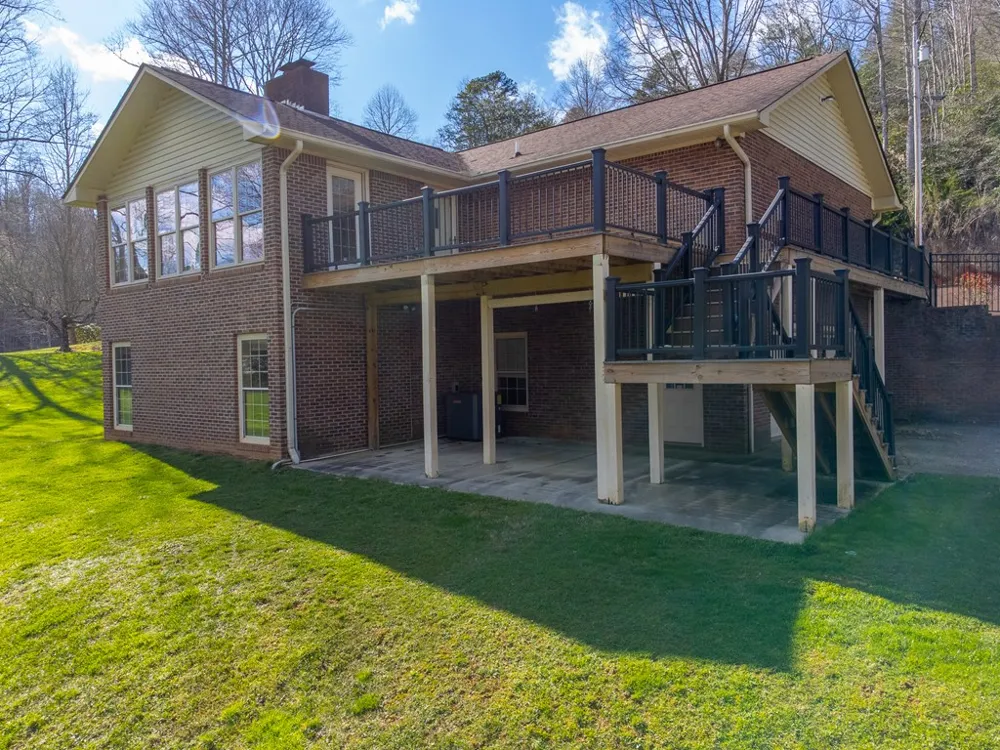 Sweeten Creek Road Robbinsville, NC 28771