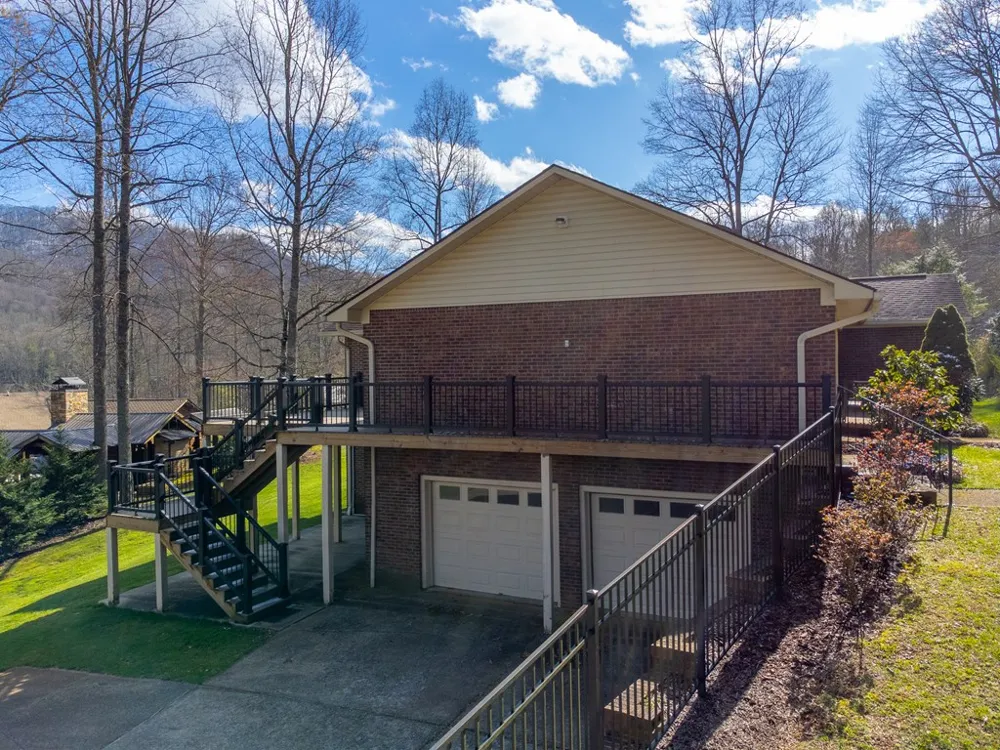 Sweeten Creek Road Robbinsville, NC 28771