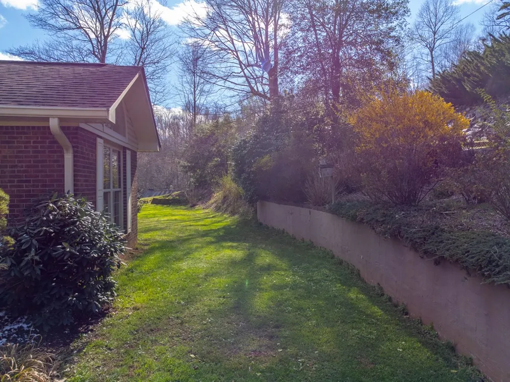 Sweeten Creek Road Robbinsville, NC 28771