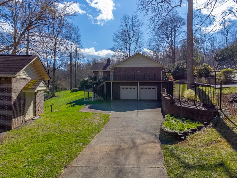 Sweeten Creek Road Robbinsville, NC 28771