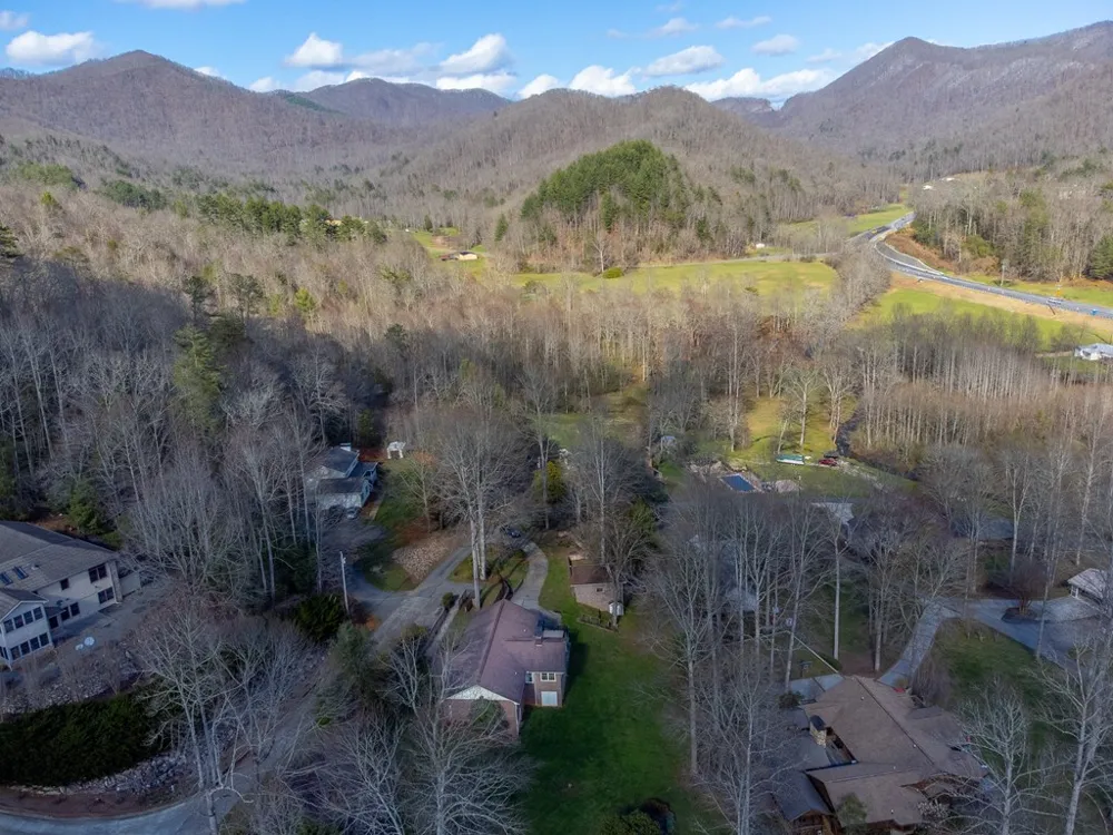 Sweeten Creek Road Robbinsville, NC 28771