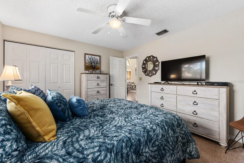 5656 ASHTON LAKE DRIVE #5656 Sarasota, FL 34231