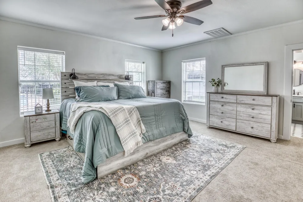 1289 Bluebonnet Ridge Drive Chappell Hill, TX 77426