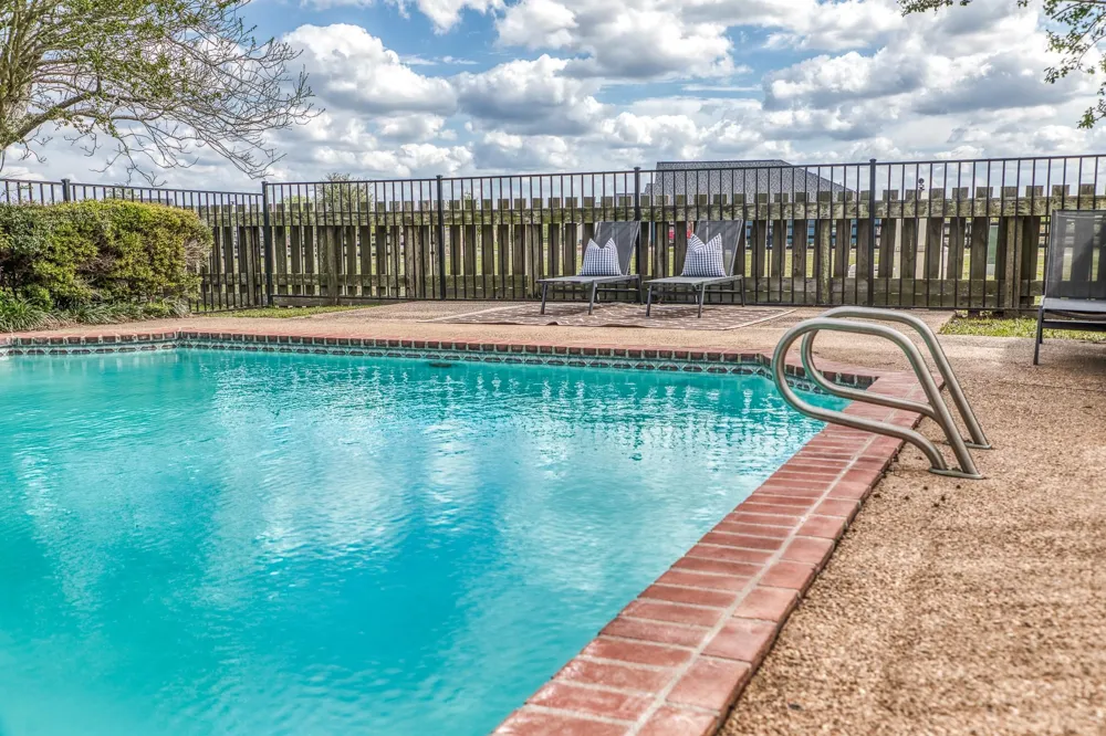 1289 Bluebonnet Ridge Drive Chappell Hill, TX 77426