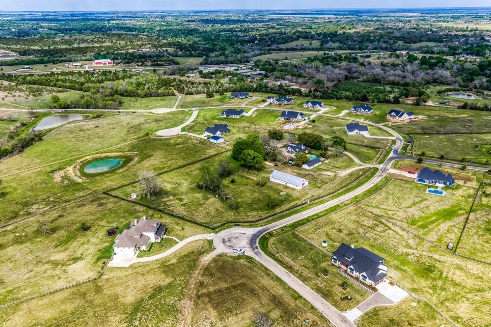 1289 Bluebonnet Ridge Drive Chappell Hill, TX 77426