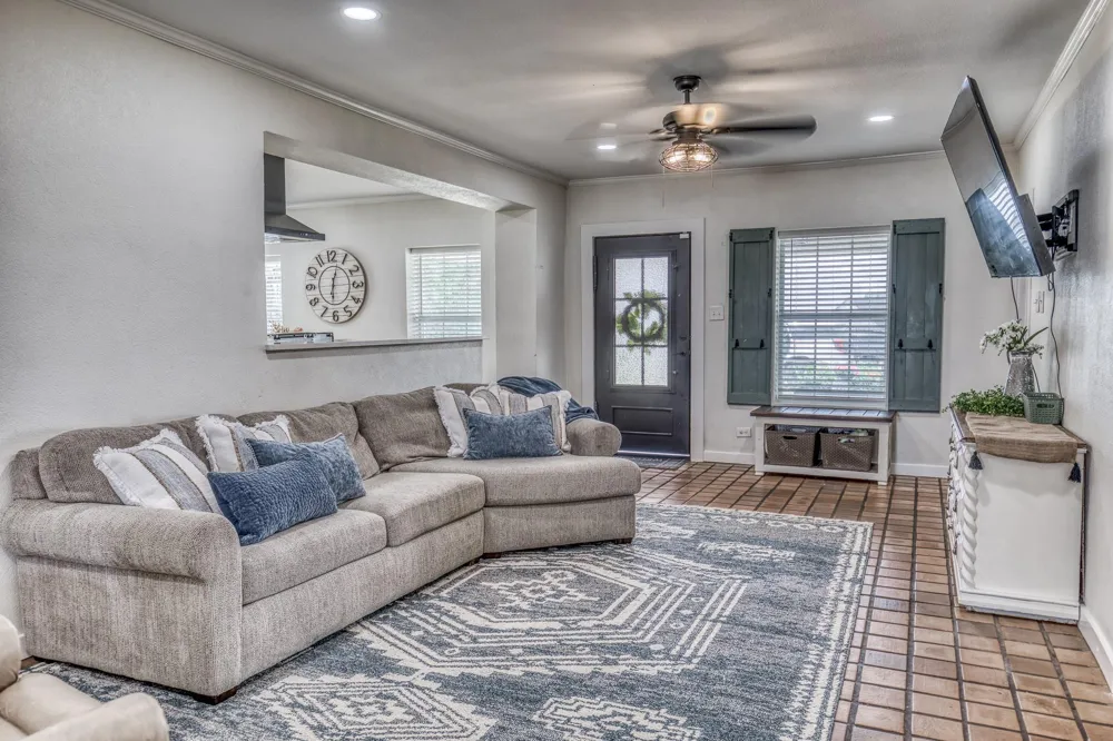 1289 Bluebonnet Ridge Drive Chappell Hill, TX 77426