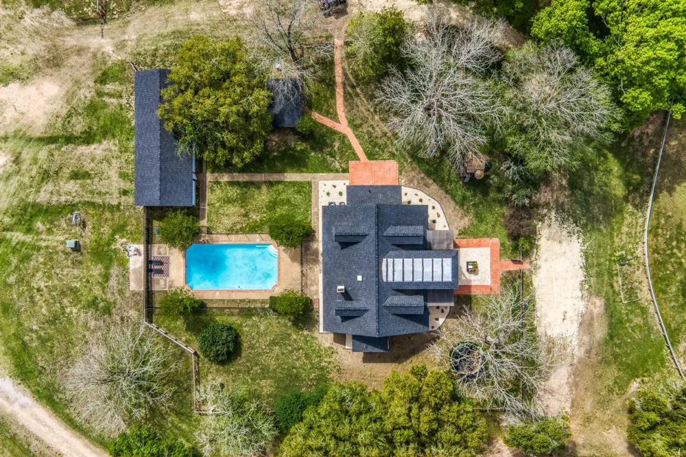 1289 Bluebonnet Ridge Drive Chappell Hill, TX 77426
