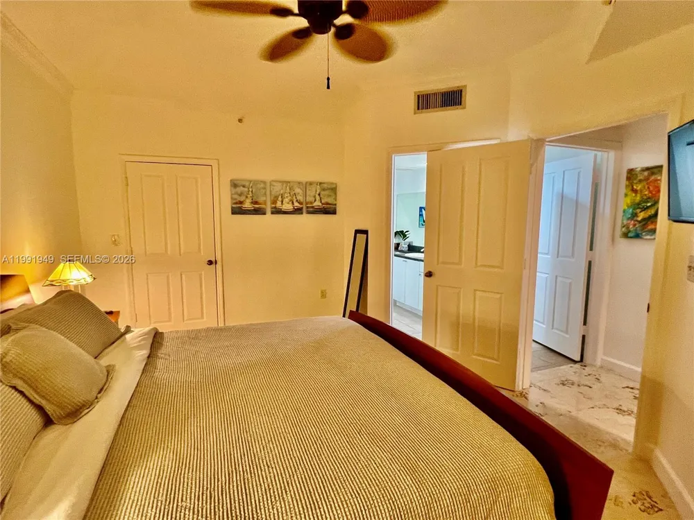 9172 Collins Ave #305 Surfside, FL 33154