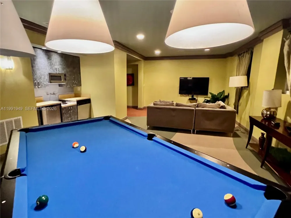 9172 Collins Ave #305 Surfside, FL 33154