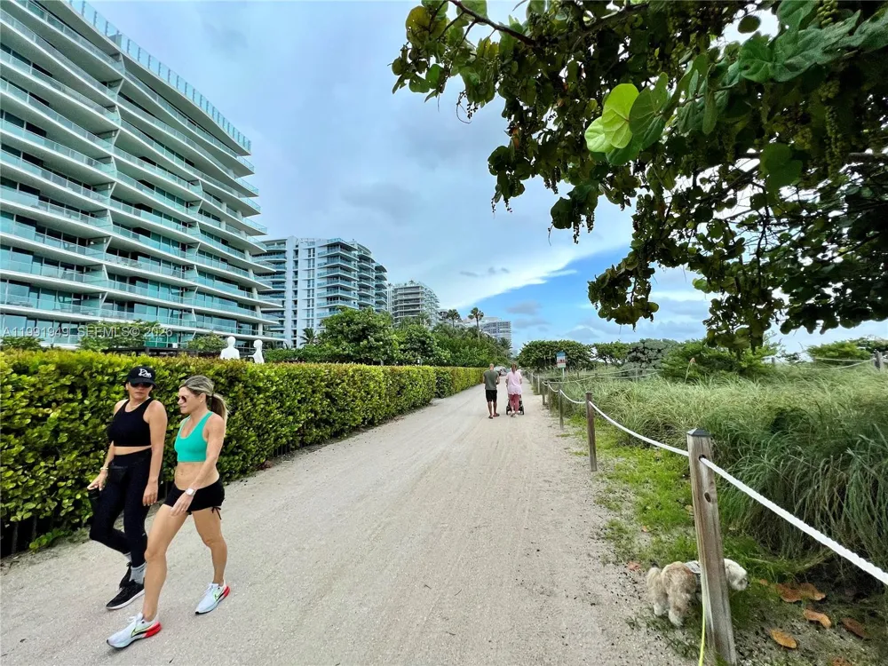 9172 Collins Ave #305 Surfside, FL 33154