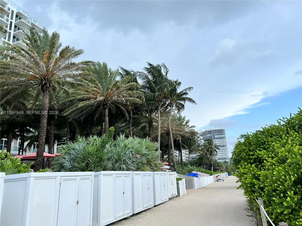 9172 Collins Ave #305 Surfside, FL 33154