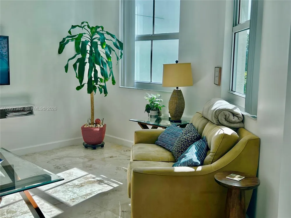 9172 Collins Ave #305 Surfside, FL 33154