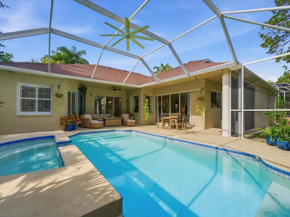18931 CHAVILLE ROAD Lutz, FL 33558