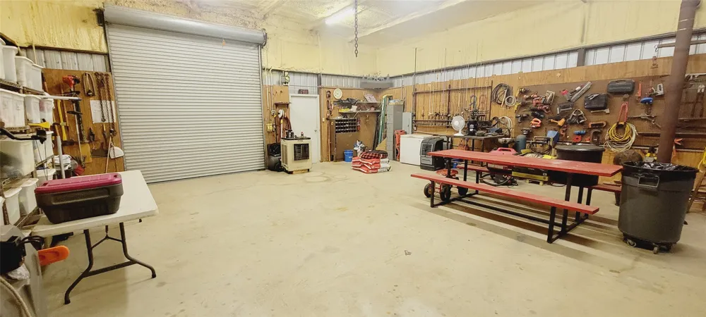 3321 County Road 457 Thorndale, TX 76577