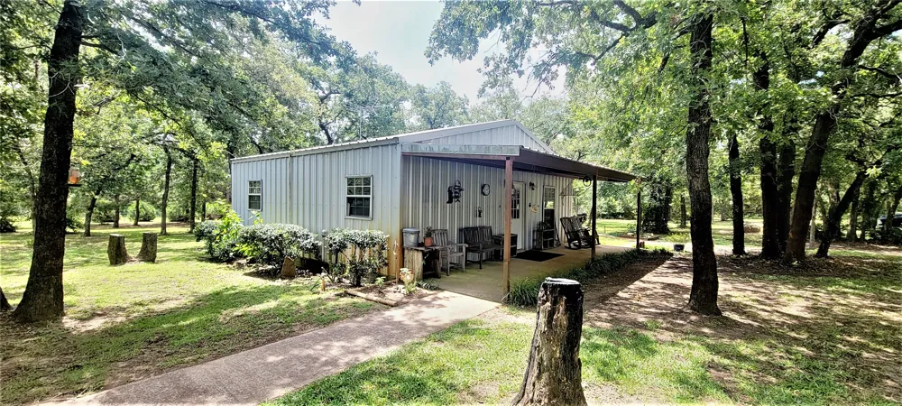 3321 County Road 457 Thorndale, TX 76577