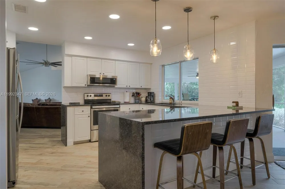 1270 Riverbend Drive La Belle, FL 33935