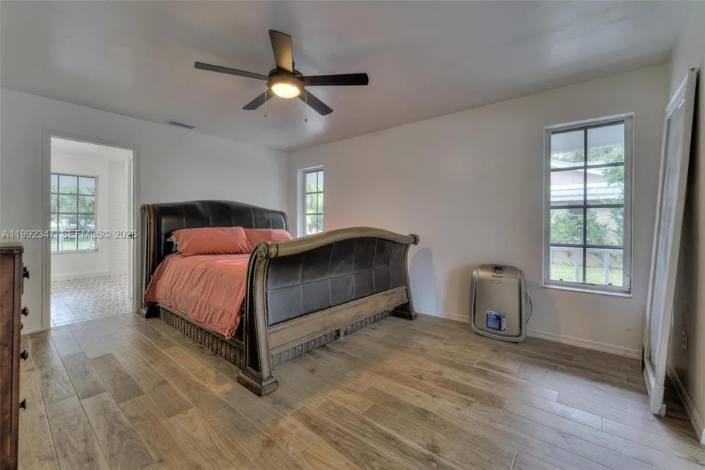 1270 Riverbend Drive La Belle, FL 33935