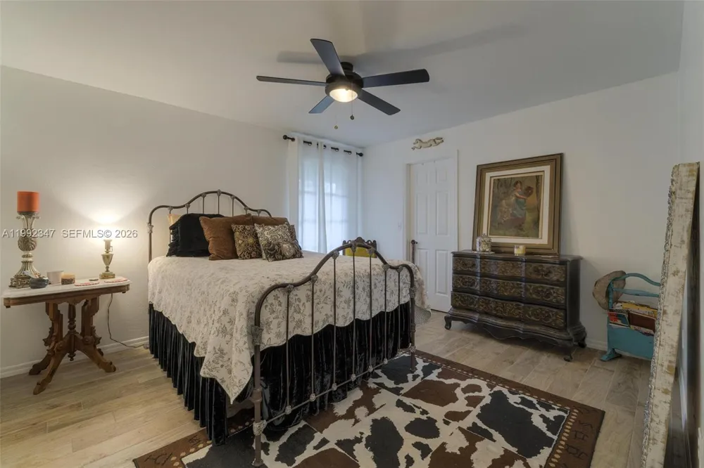 1270 Riverbend Drive La Belle, FL 33935