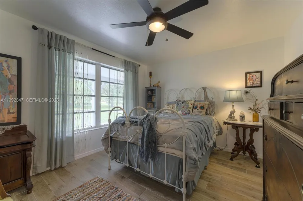 1270 Riverbend Drive La Belle, FL 33935