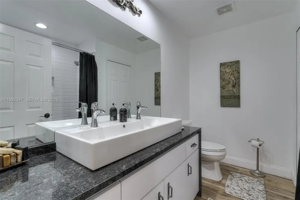 1270 Riverbend Drive La Belle, FL 33935