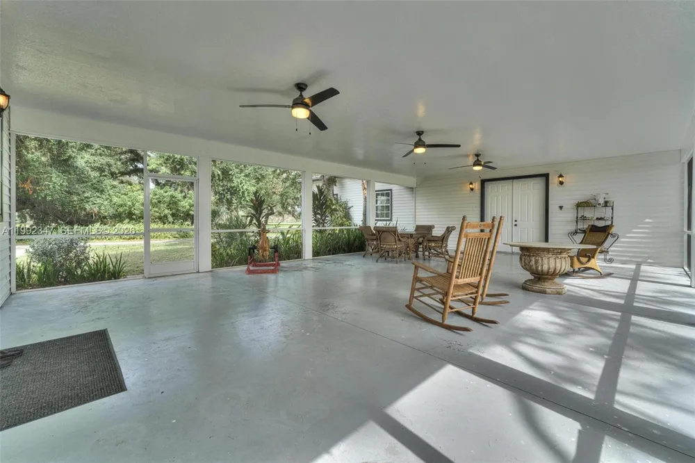 1270 Riverbend Drive La Belle, FL 33935