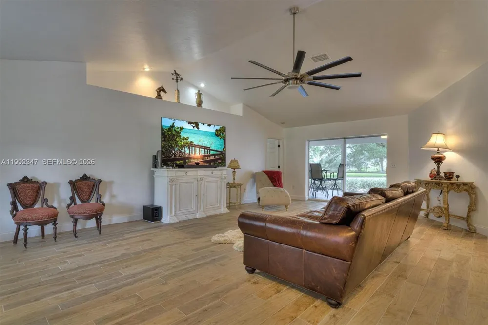 1270 Riverbend Drive La Belle, FL 33935