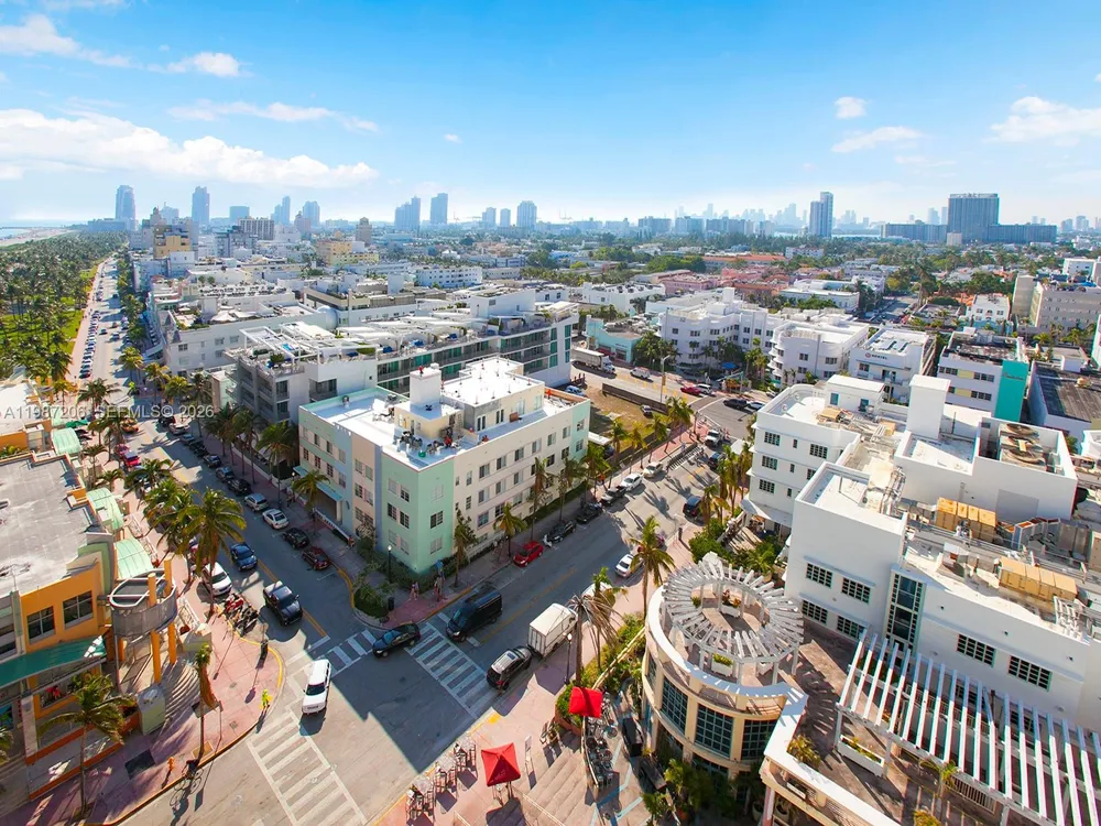 1500 Ocean Dr #PH-10 Miami Beach, FL 33139