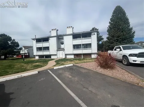 1206 Firefly Circle