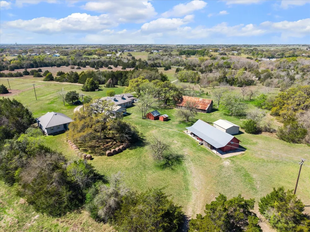 10137 Fm-390 Burton, TX 77835