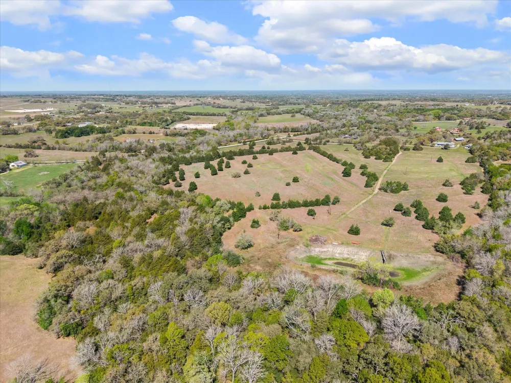10137 Fm-390 Burton, TX 77835
