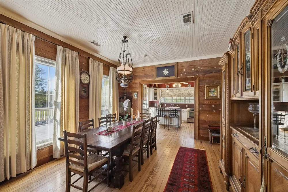 10137 Fm-390 Burton, TX 77835