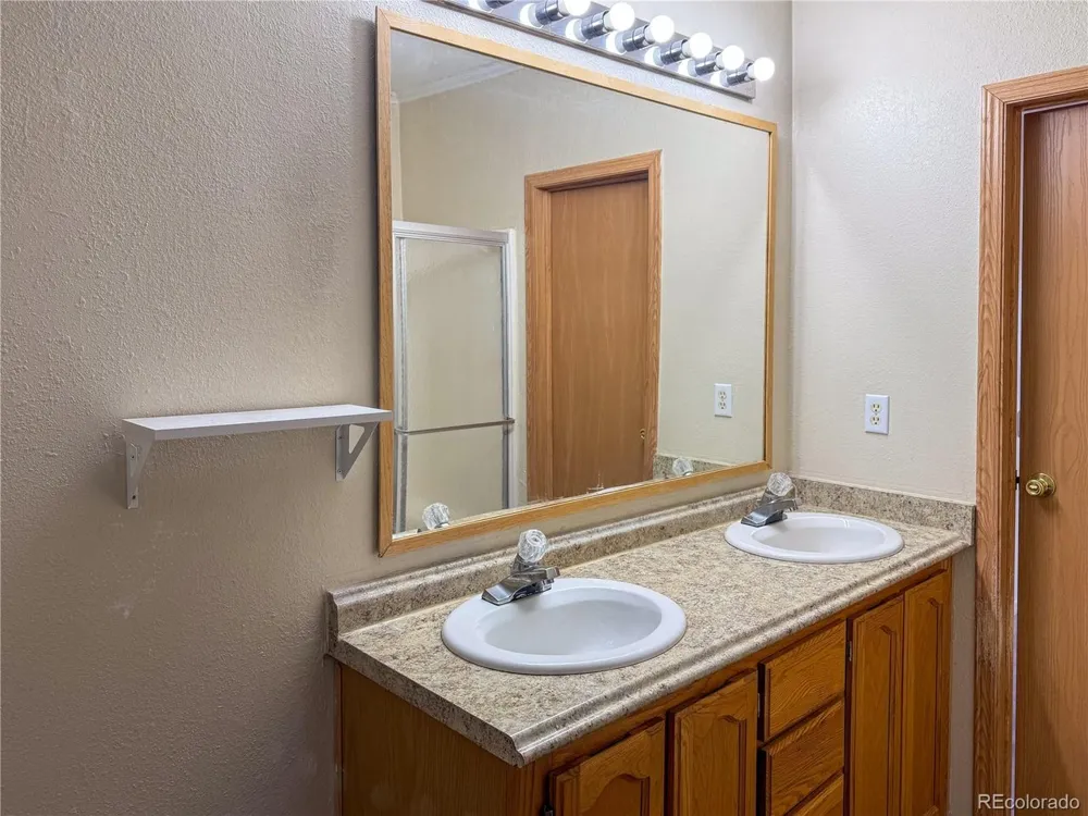 337 Vine Street Burlington, CO 80807