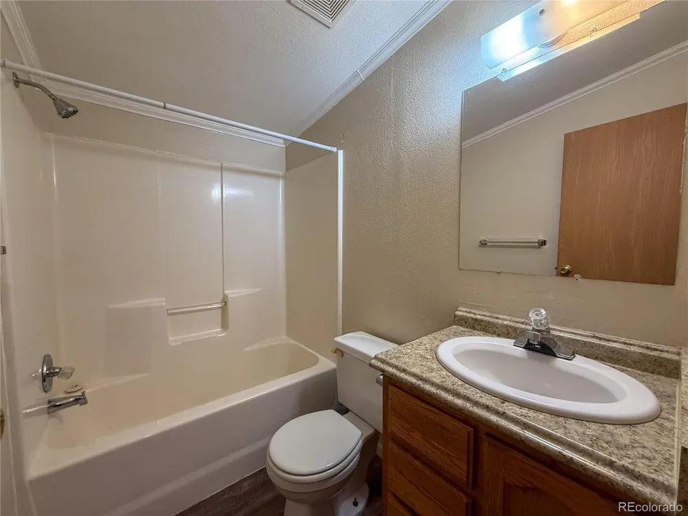 337 Vine Street Burlington, CO 80807