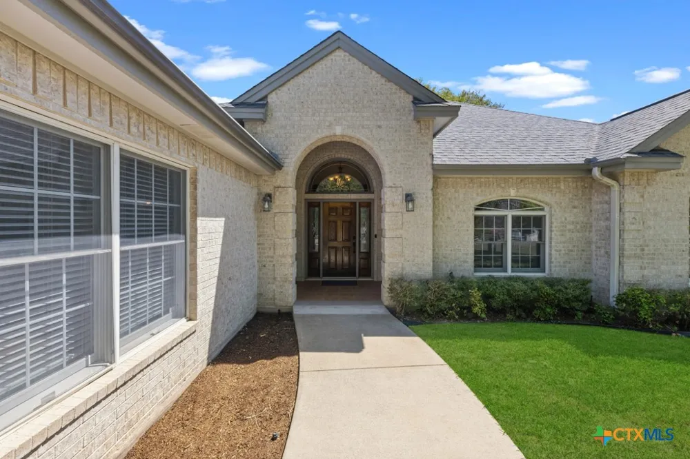 2592 Edgegrove Canyon Lake, TX 78133