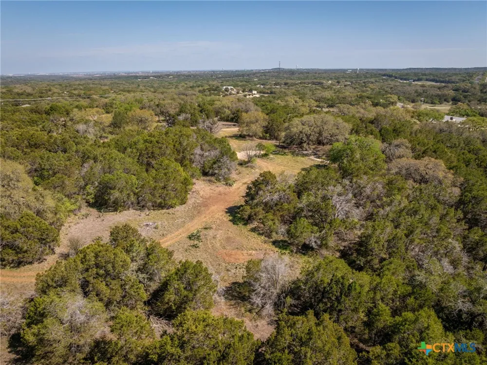 487 Old Bear Creek Road New Braunfels, TX 78132