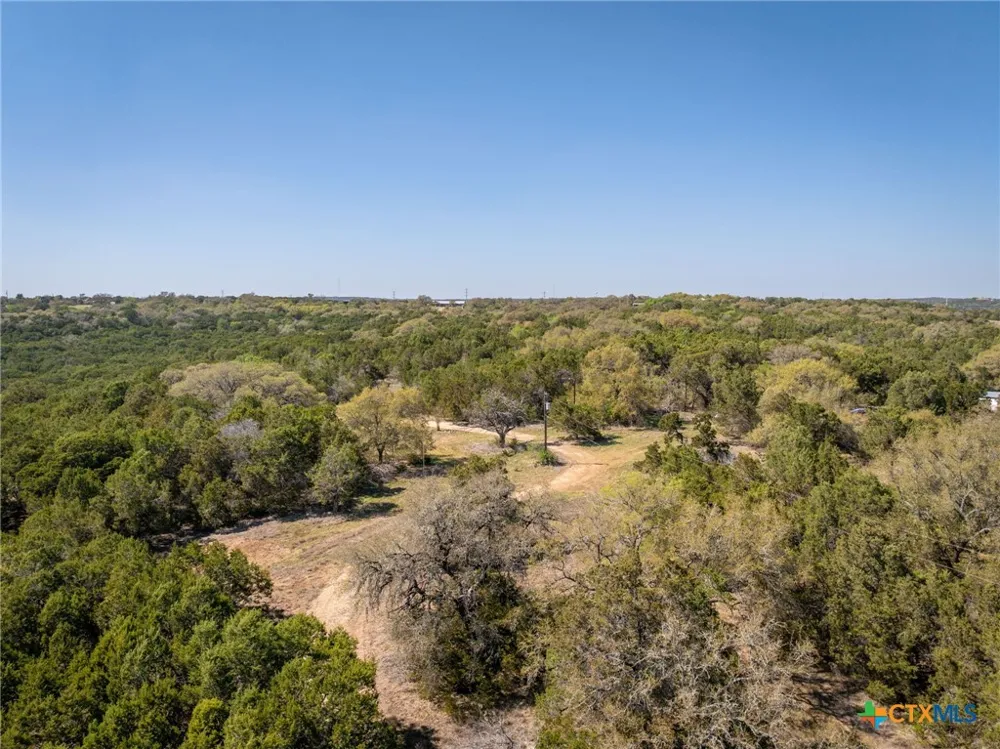 487 Old Bear Creek Road New Braunfels, TX 78132
