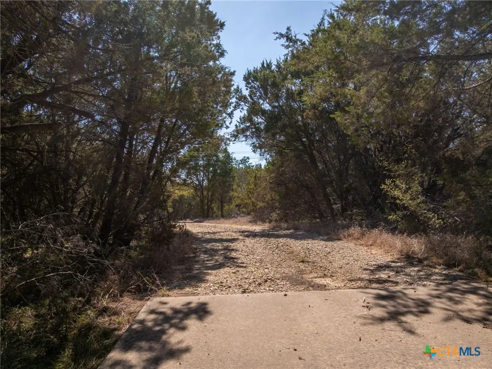 487 Old Bear Creek Road New Braunfels, TX 78132