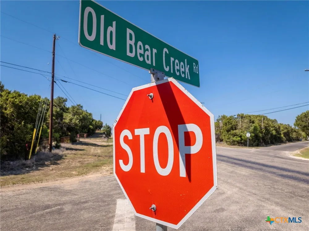 487 Old Bear Creek Road New Braunfels, TX 78132