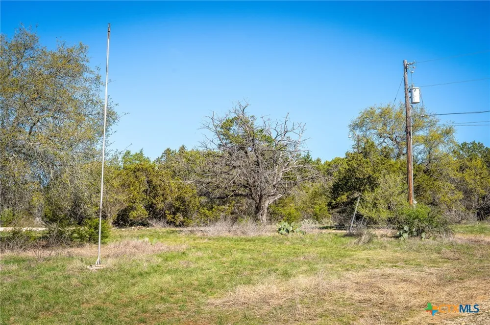 487 Old Bear Creek Road New Braunfels, TX 78132